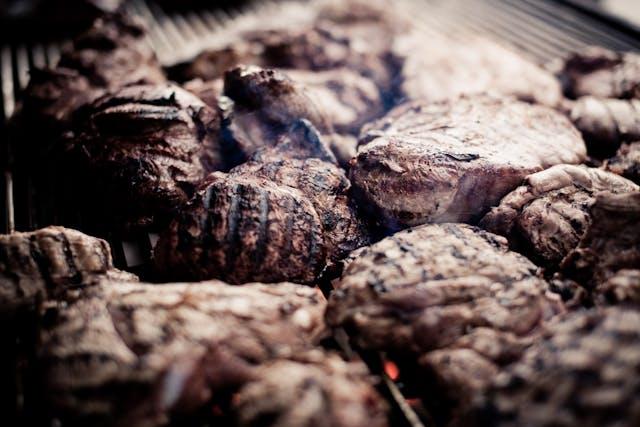 charcoal barbeque grill