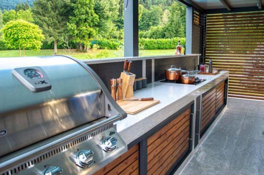Custom Outdoor Kitchen Countertop